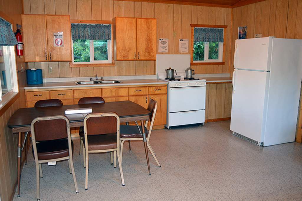 Ghost River Lodges - Ghost River Cabin Kitchen